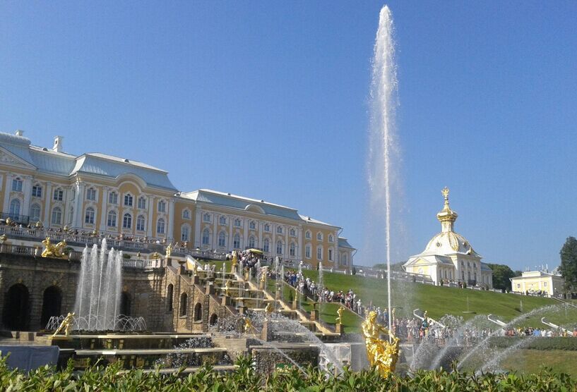 莫斯科、圣彼得堡、新西伯利亞8日